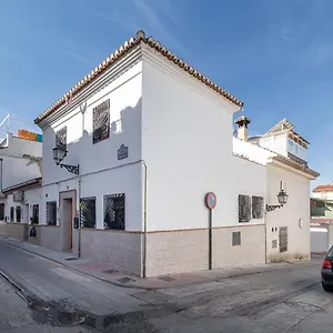https://entire-house-close-to-albaicin-and-the-city-center.es-andalucia.com